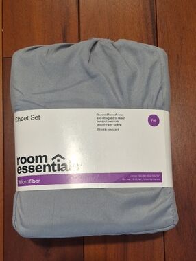 Room Essentials Microfiber Sheet Set - Light Gray